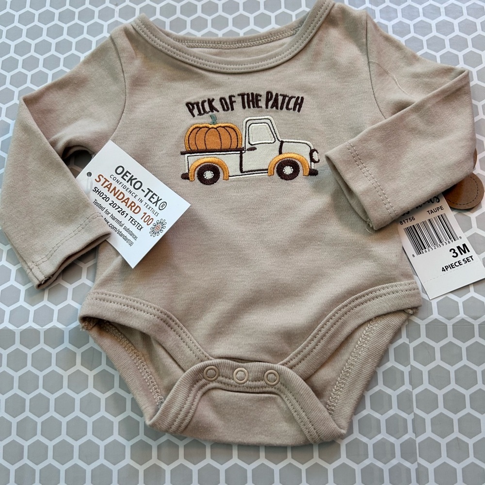 NWT Baby Essentials Neutral Pumpkin Baby Bodysuit Set with Matching Hat & Pants - Picture 2 of 5